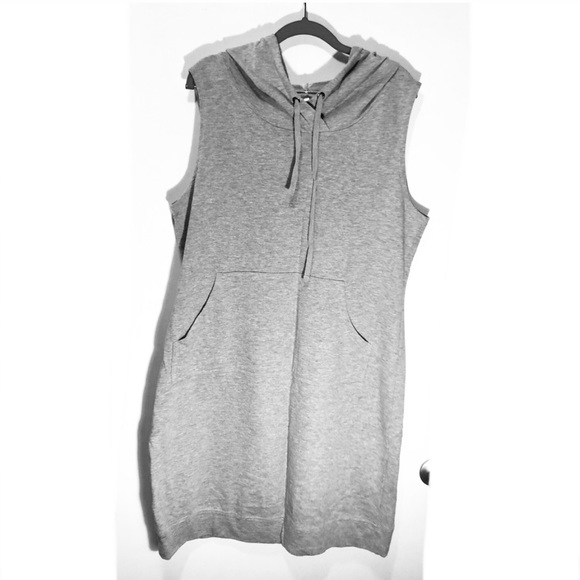 👟Yukon Sleeveless Dress 👟 - Picture 4 of 7